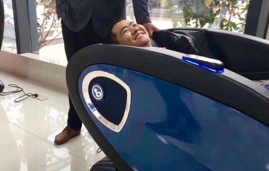 按摩椅维修价目表图片及价格（按摩椅维修费用贵吗）